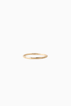Helia Line Ring