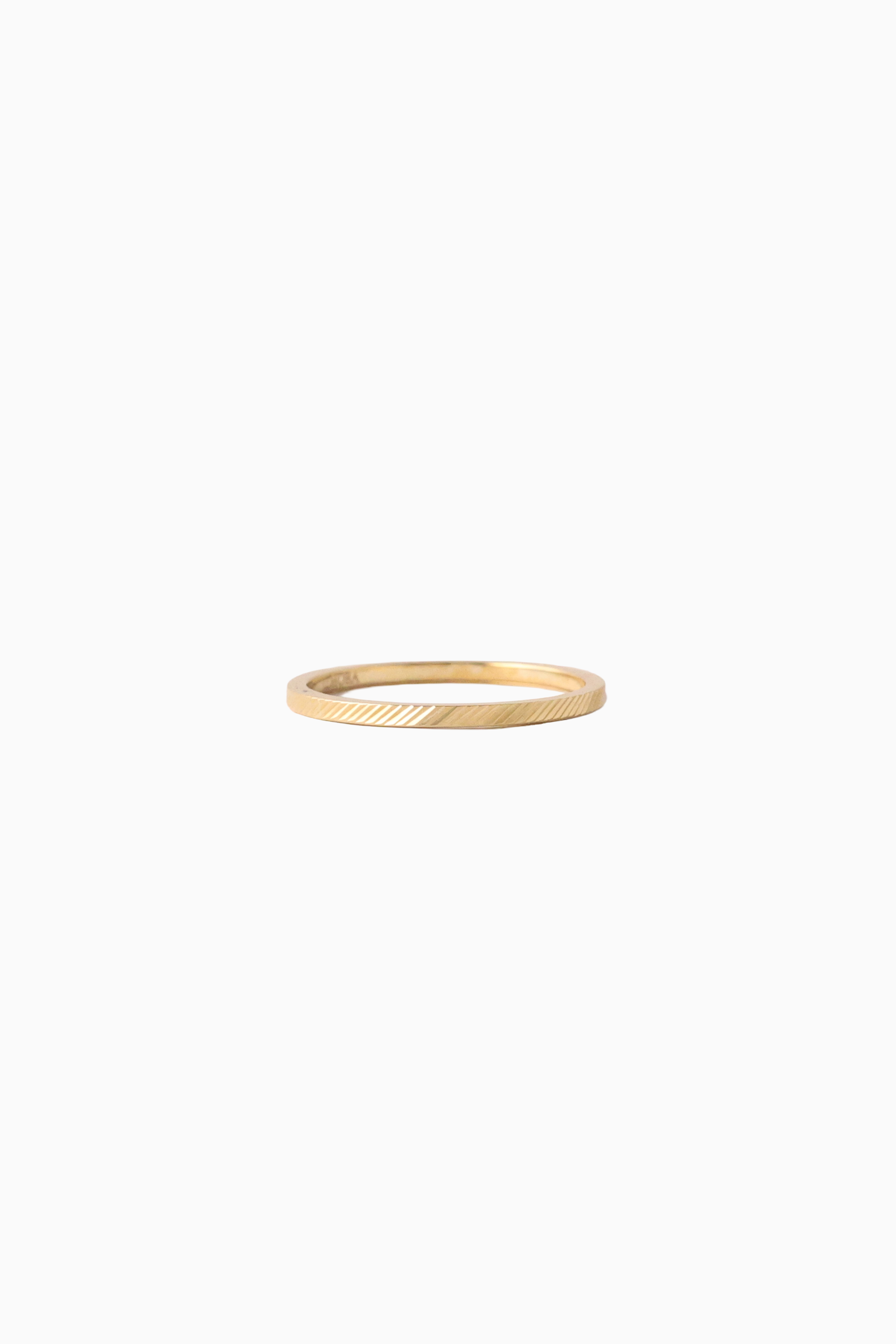Eclipsera Line Ring