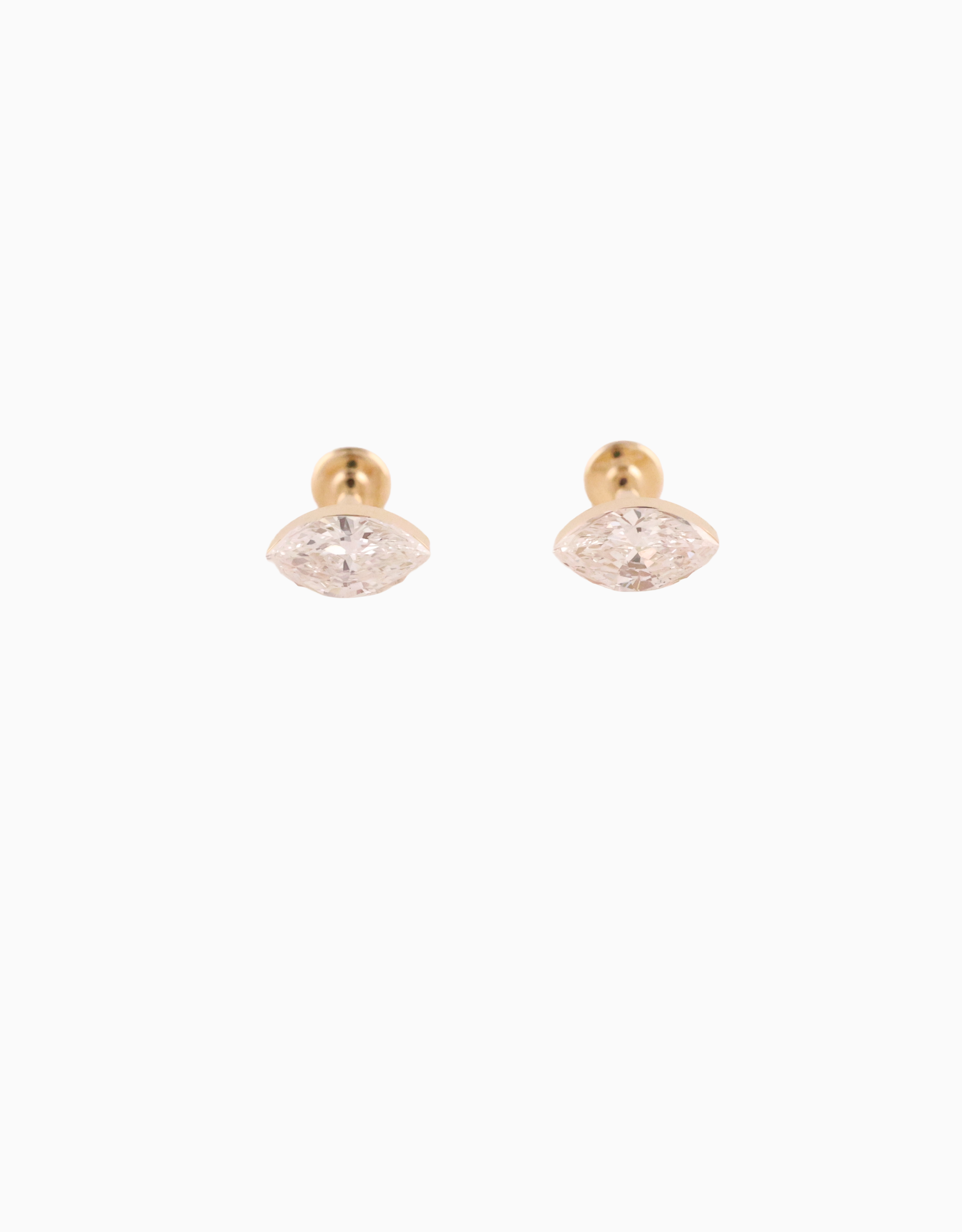 Lustre Studs
