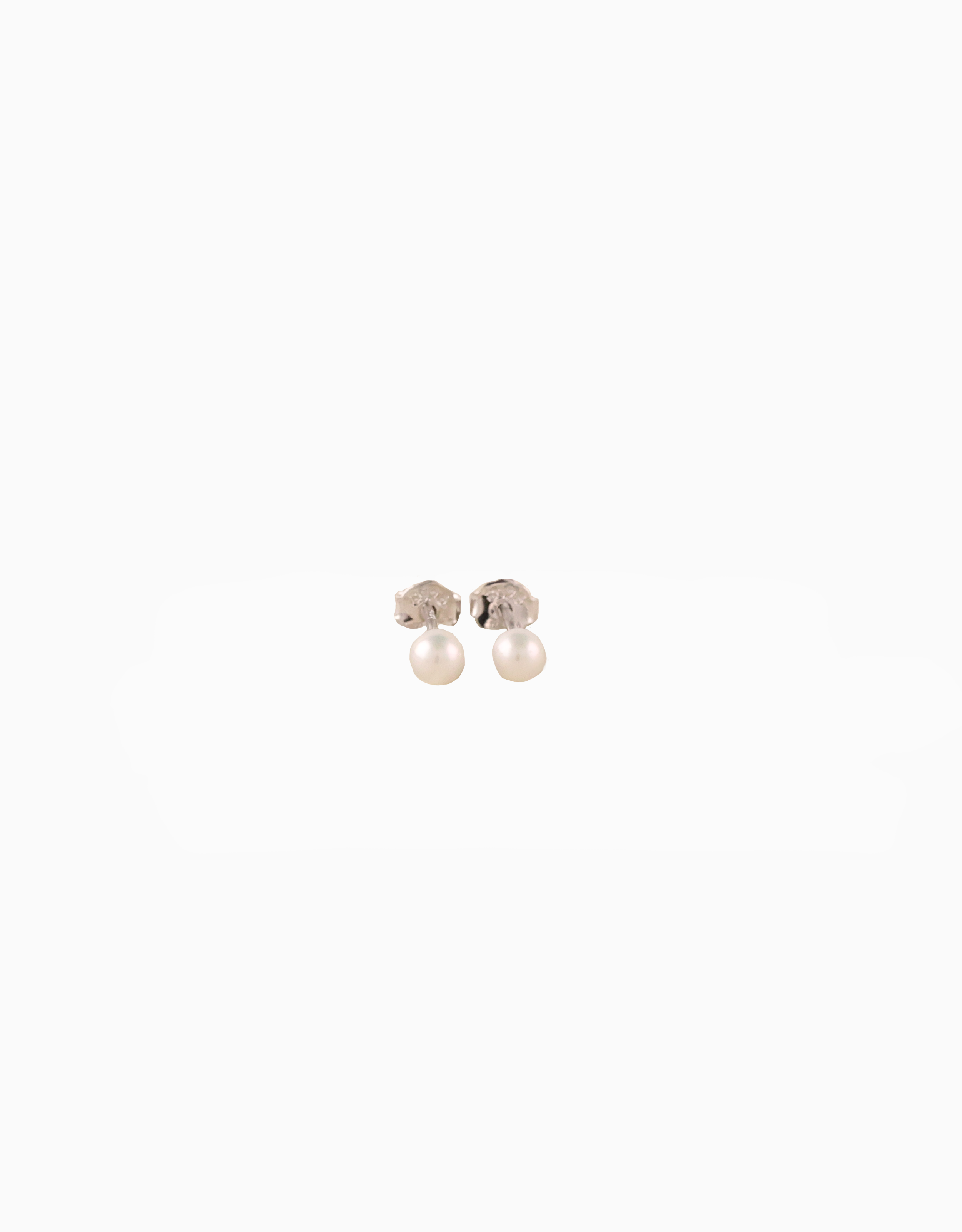 Neraya Pearl Studs