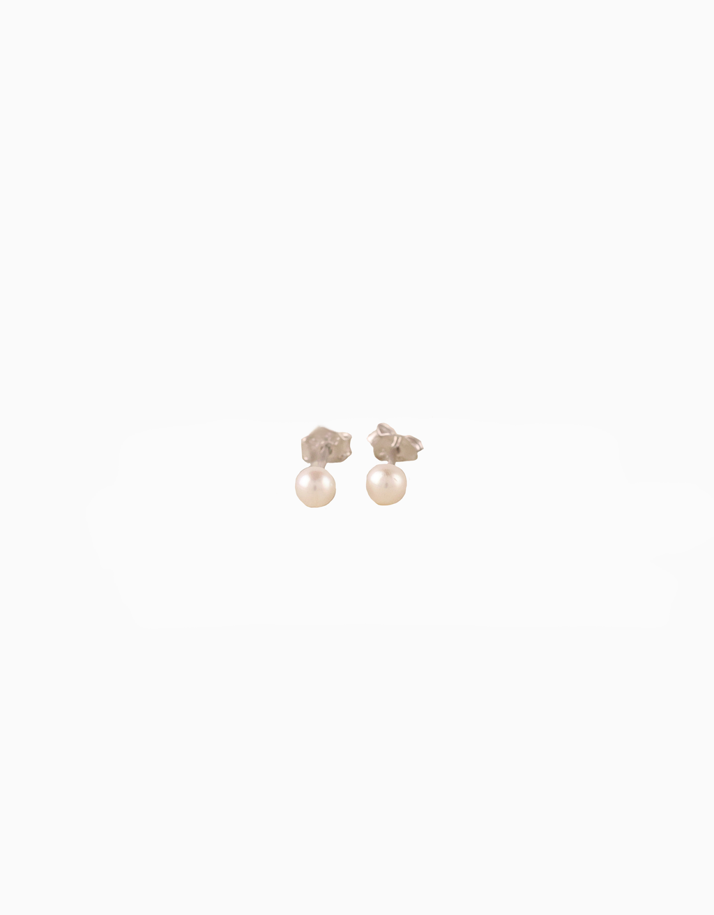 Neraya Pearl Studs