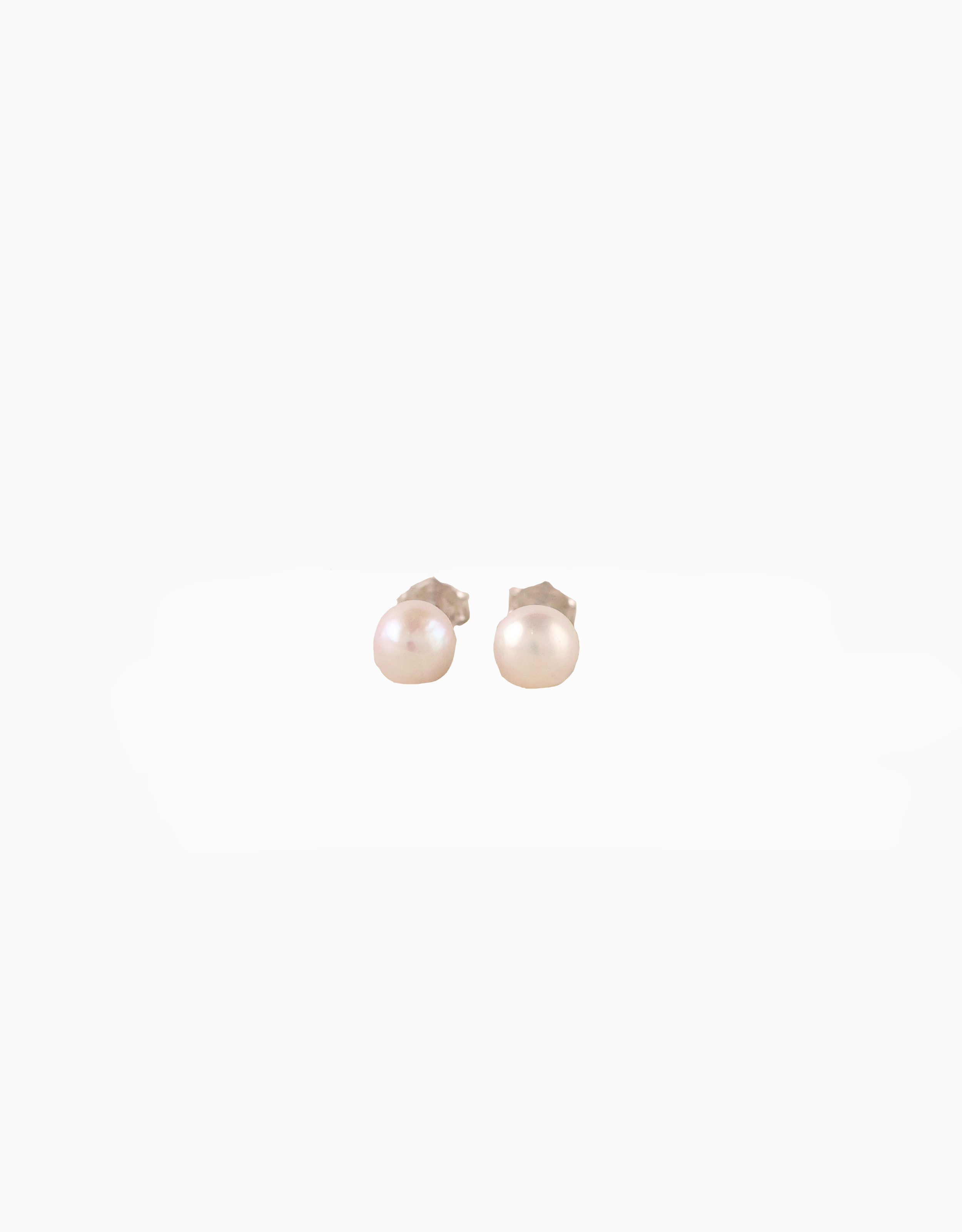 Neraya Pearl Studs